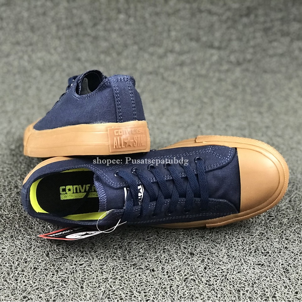 Sepatu Converse Chuck Taylor II Lunarlon Low Navy Gum