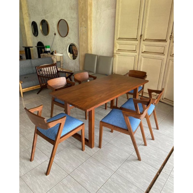 set meja makan 6 kursi minimalis