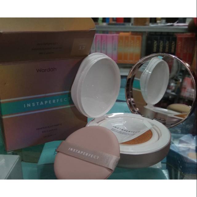 BB cushion bye wardah..