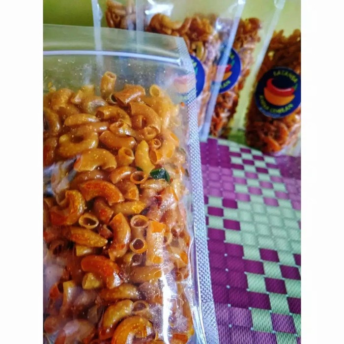 

NEW makaroni cikruh daun jeruk - Pedas, 70