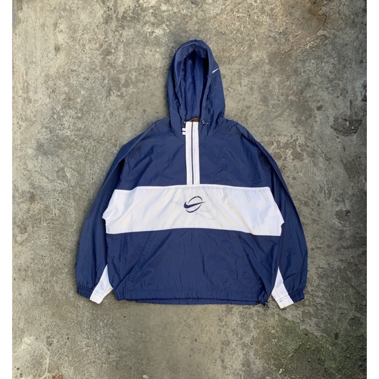 windbreaker nike center swoosh