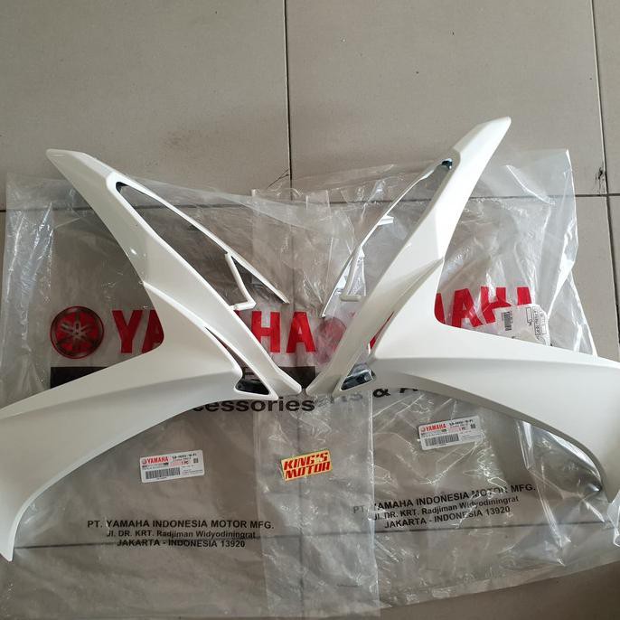 COVER DEPAN XEON RC / SAYAP XEON RC SEPASANG PUTIH ASLI YAMAHA