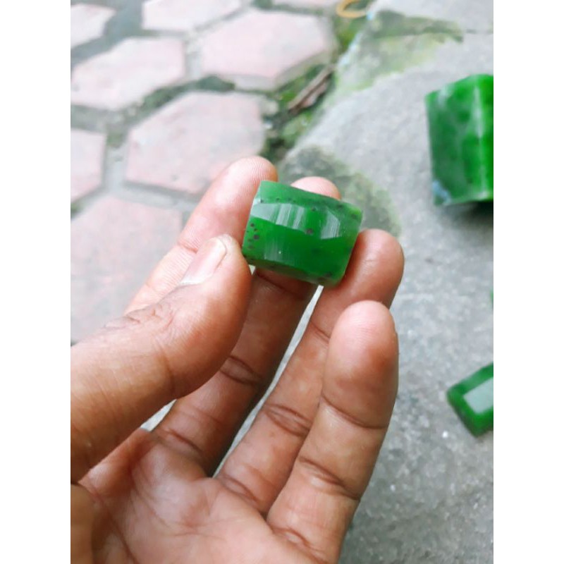 bahan batu giok aceh