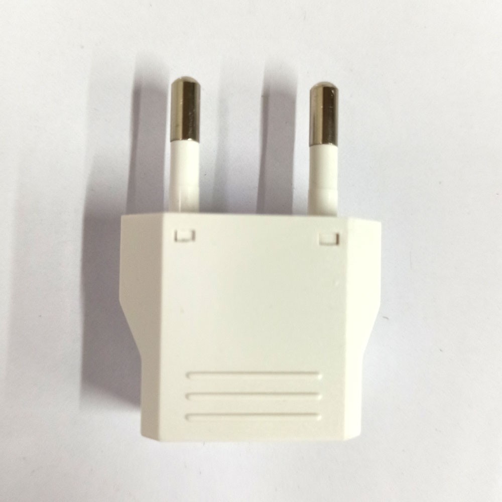 Adapter dan Konverter Travel US ke EU 1 PCS