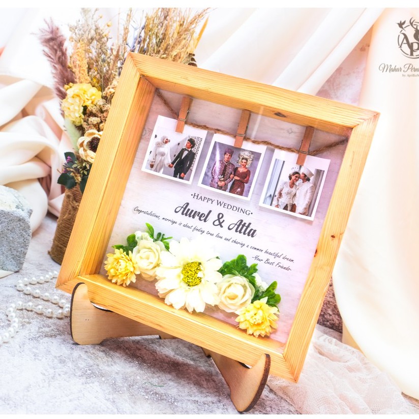 KADO PERNIKAHAN FLORA, FRAME BINGKAI CUSTOM FOTO UKURAN 20x20 CM