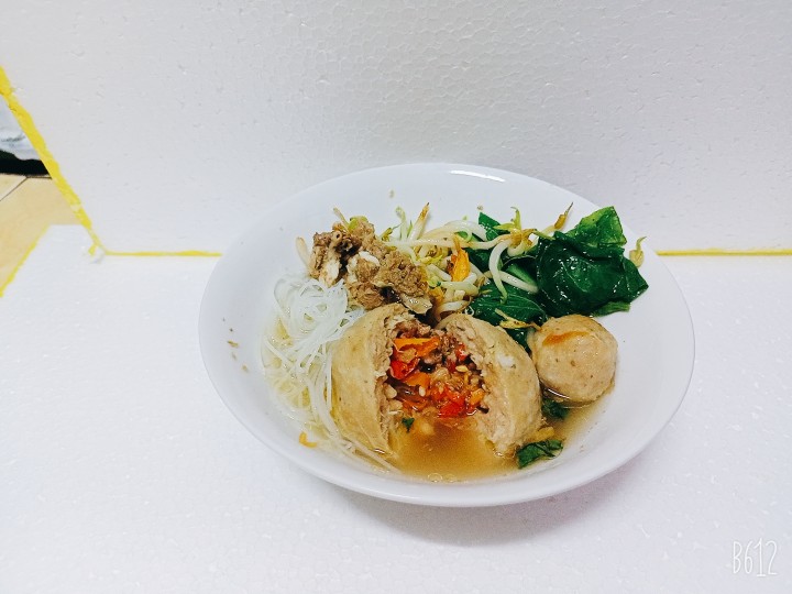 Hot Item (12) Gelas Plastik Kh Warna Warni