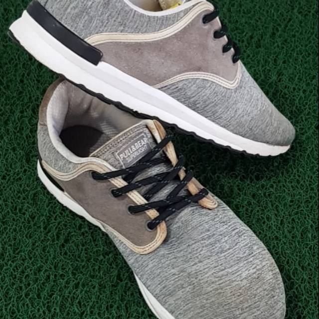 Sepatu pull & bear