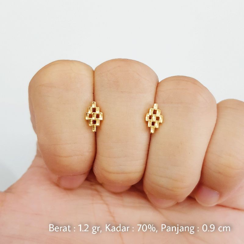 GIWANG / ANTING TINDIK EMAS 70% - DD