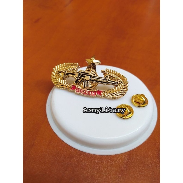 Pin hirbak 1