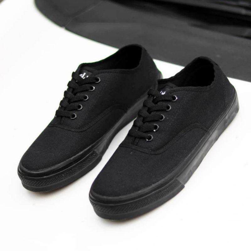 Sepatu Johnson Astro All black - Jhonson original