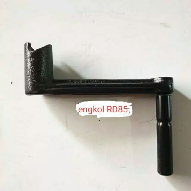 Engkol starter/slenger kubota rd85