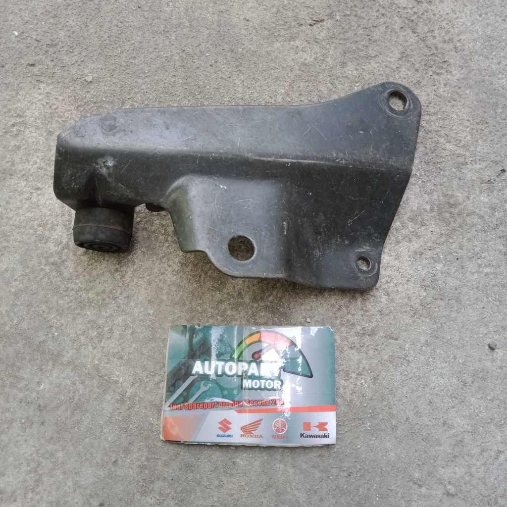 dudukan pangkon knalpot yamaha jupiter z original 2nd