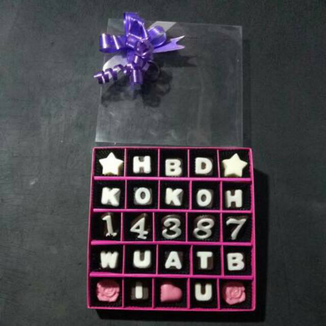 

Coklat 25 sekat bisa request tulisan