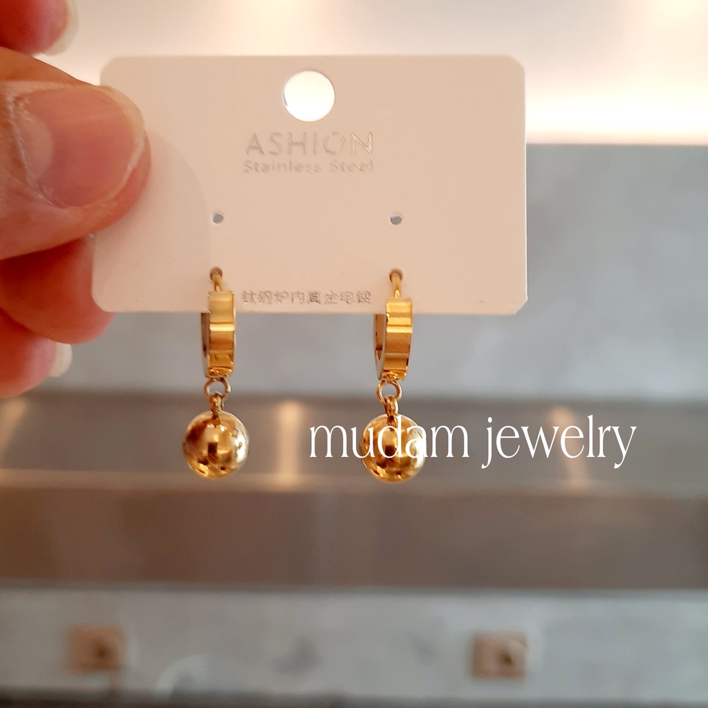 Anting Jepit Titanium Bentuk Iron Ball Tersedia Warna Rose Gold, Gold dan Silver