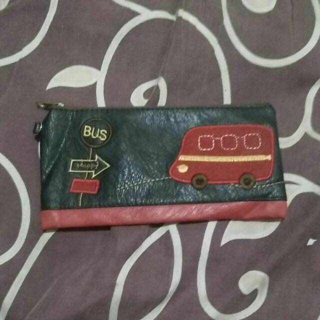 

Wadah pensil untuk sekolah