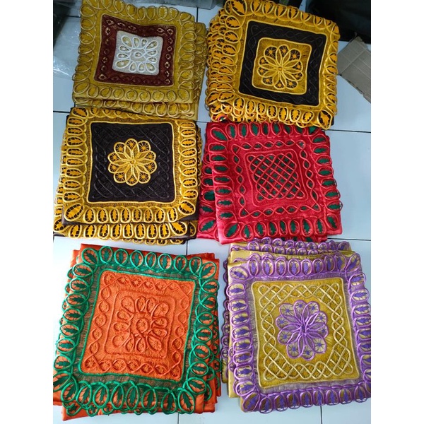 Sarung Bantal Sulam Usus