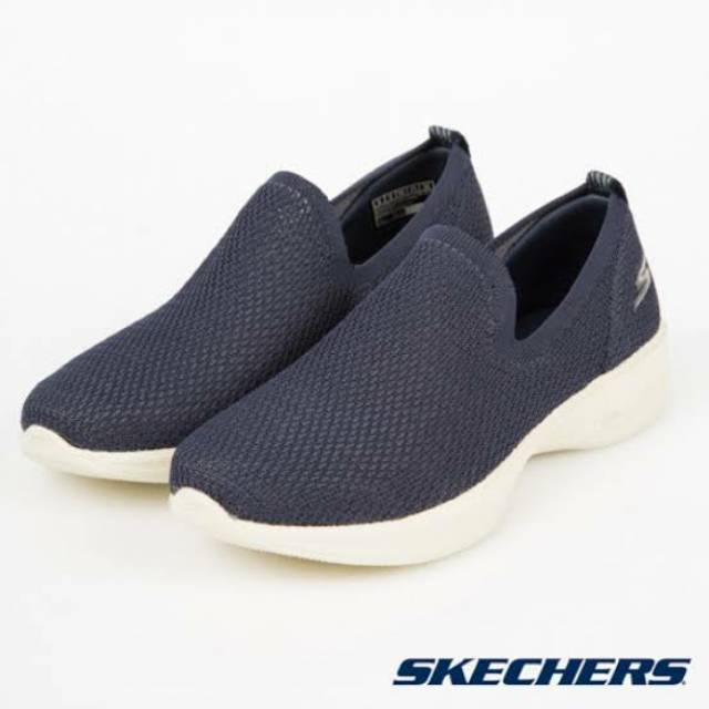 14939 skechers