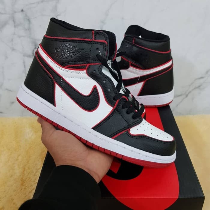 air jordan 1 bloodline harga