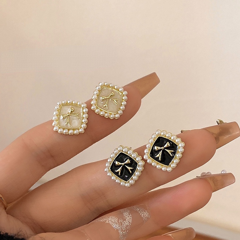 Anting Stud Desain Pita Aksen Mutiara Gaya Korea Untuk Wanita