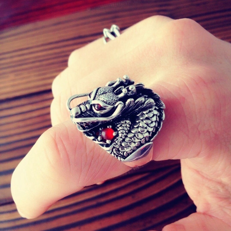 Cincin Desain Naga Raja Cina Warna Silver Gaya Punk Untuk Pria Dan Wanita