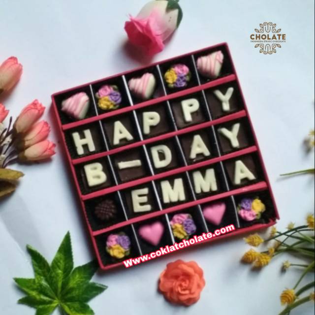 

KADO ULANG TAHUN ISTRI COKLAT KARAKTER MURAH