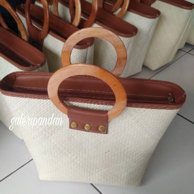 Tas anyaman Handle kayu bulat / tas Anyaman Jinjing Kayu