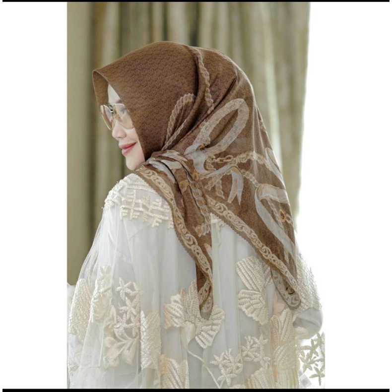 The Chain Series Buttonscarves Wood (As Is Item)