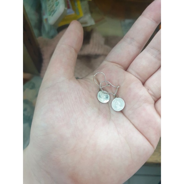 anting tusuk gantung koin elizabeth gold emas putih emas asli 375 muda murah