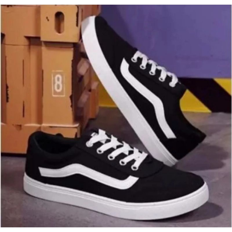 Sepatu Vans pria Oldskool Sneakers Pria Casual