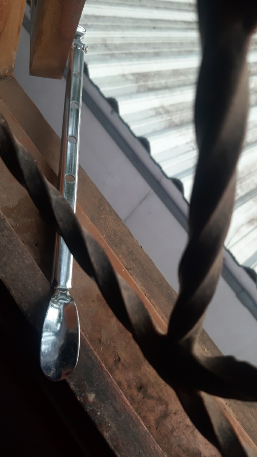 Ramskar / Lamskar Lubang Penahan Jendela