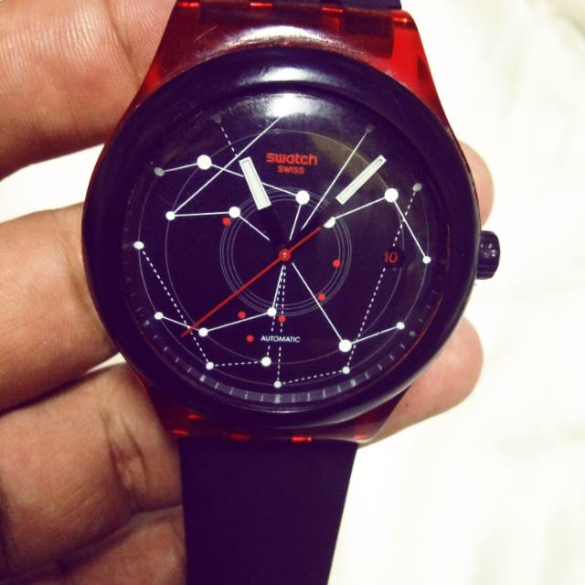 Swatch automatic sistem 51 minus uda bongkaran ,strap kw,tanggal off,,jalan normal..power bagus