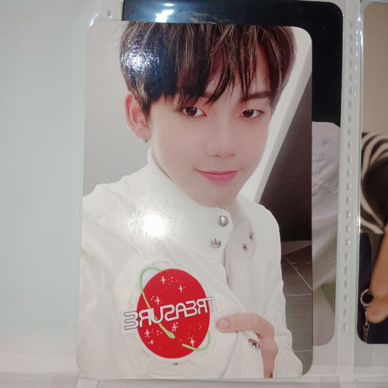 BOOKED PC Hyunsuk Astronot
