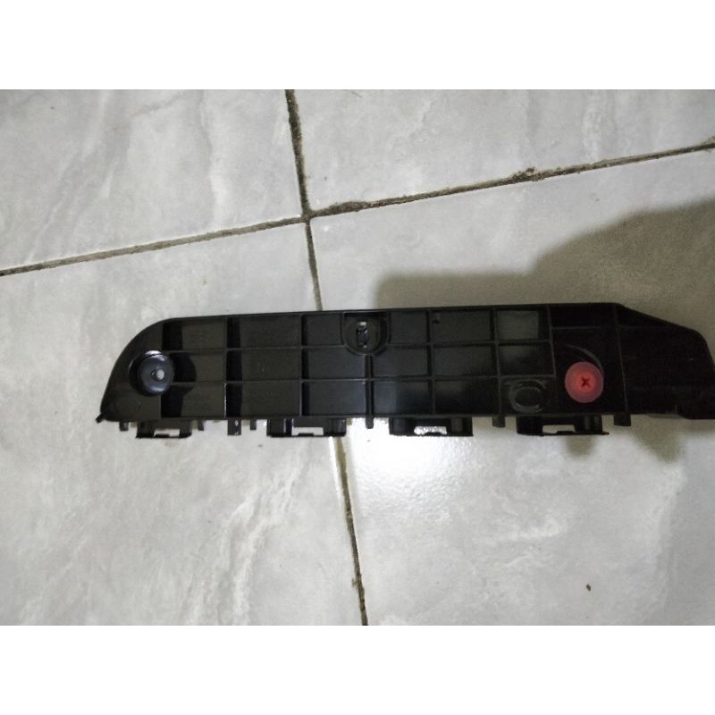 Breket Bemper Depan Fortuner VRZ 2016-2020 Original