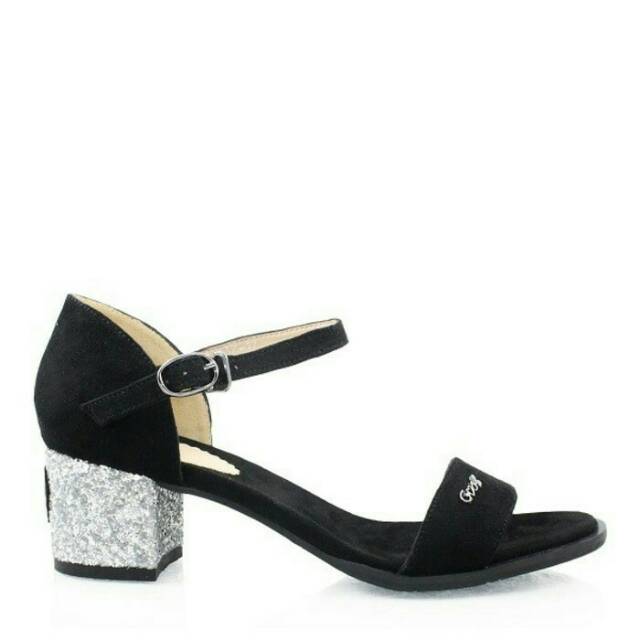 SALE GOSH SEPATU ART 011