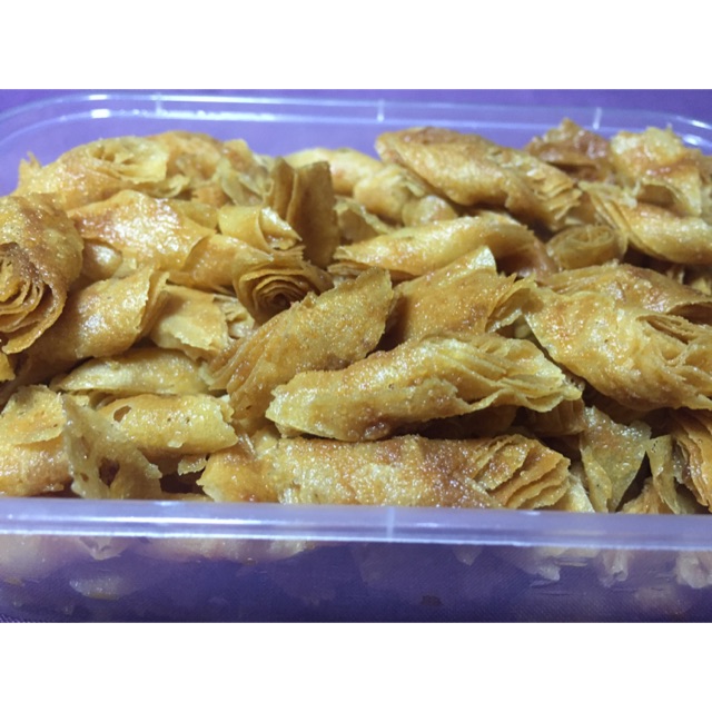 

Keripik Kulit Lumpia renyah enak / balado / pedas asin