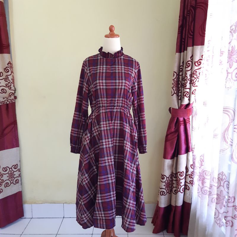 DRESS TARTAN SIFON MERAH