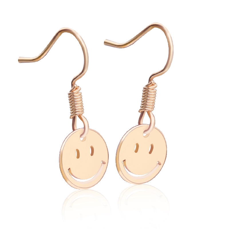 Anting smiley mini yang simpel dan asyik Anting-anting aksesoris fashion