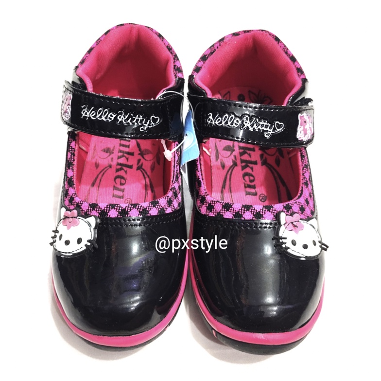 Sepatu Anak Perempuan Hello Kitty Duken/Sepatu Sekolah Hitam Anak Cewe Hello Kitty/Sepatu Hello Kitty