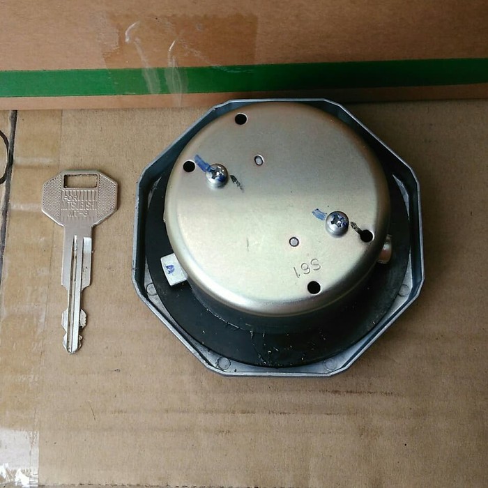 Tutup Tangki Solar Isuzu Giga