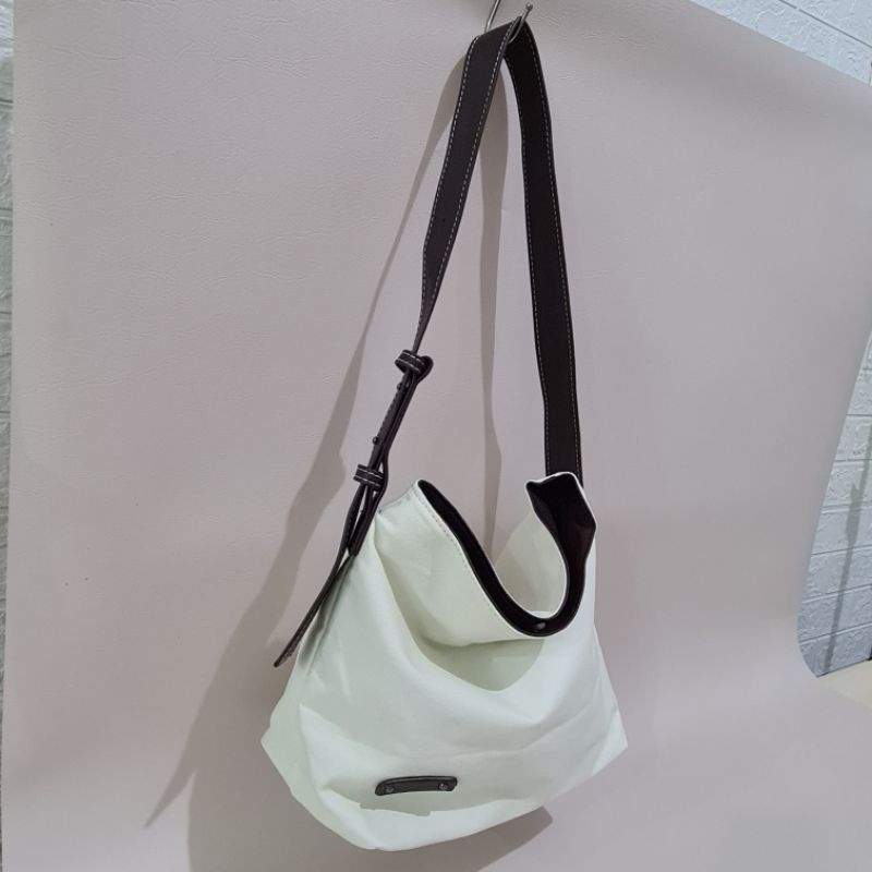 NAOMI - FREE POUCH Sophia Shoulder Bag Import - Tas canvas - Tas tote bag - Fashion Wanita - Bag Women - Tas Kulit Wanita -  Tas Selempang Kulit Wanita - Tas Wanita - handbag - Shoulder bag - Tas Naomi - Naomi Bag