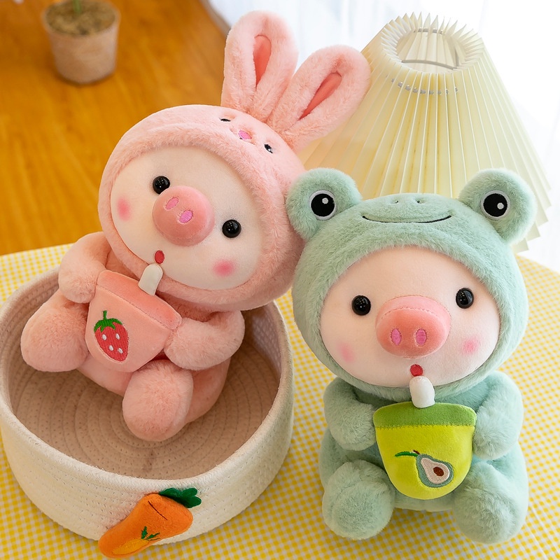 Boneka piggy pegang juice bahan plush