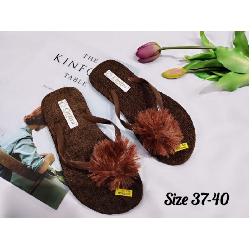 sandal pom²