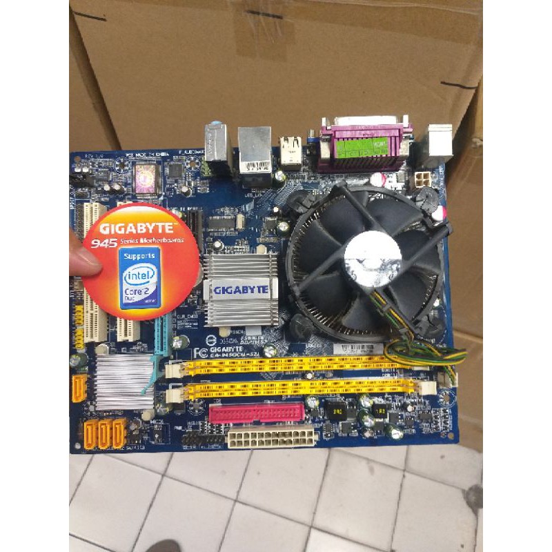 Motherboard 775 Gigabyte 945 untuk Core2 duo dan dual core