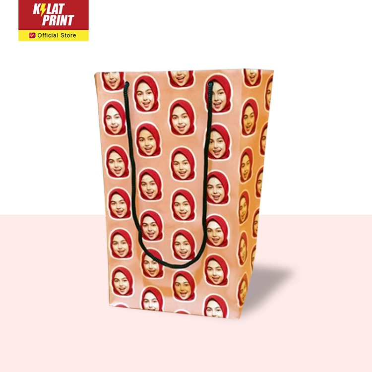 

PAPER BAG KADO CUSTOM MUKA FOTO SENDIRI