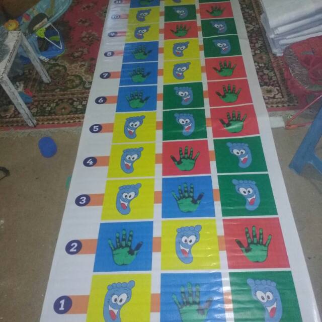 Mainan edukasi lompat kaki dan tangan