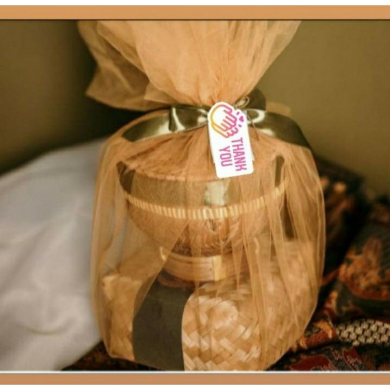 

Paket Hampers Besek Nasi Liwet 4 Orang Untuk Lebaran dll