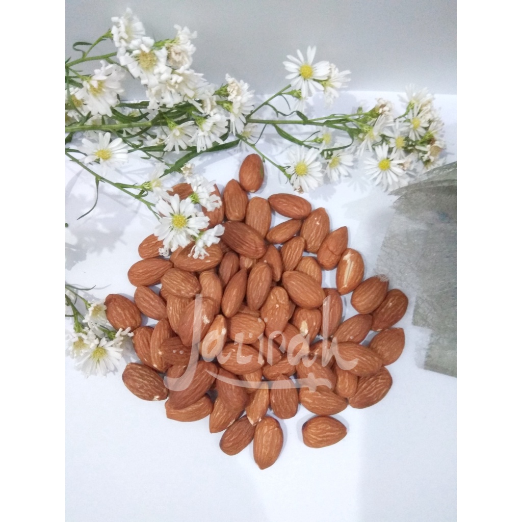 

Kacang Almond Kupas / Almond Original
