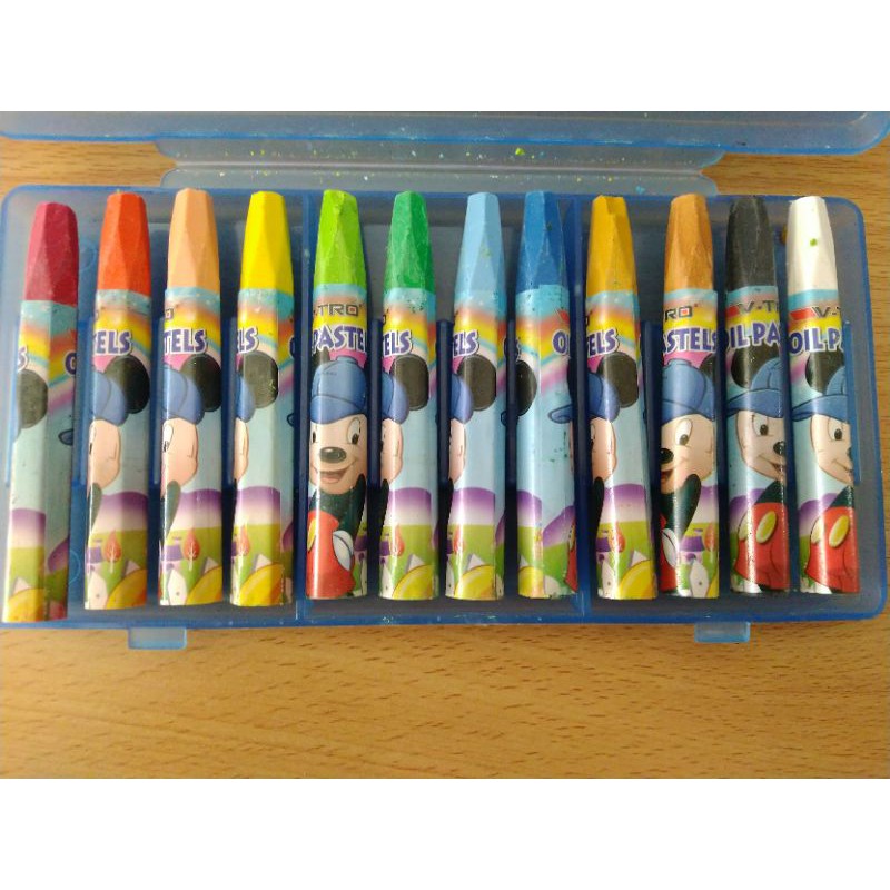 

Crayon Mickey Mouse