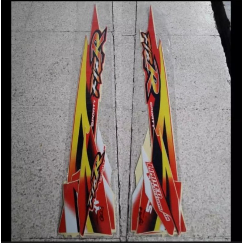 stiker striping list body fizr r le 1998 merah