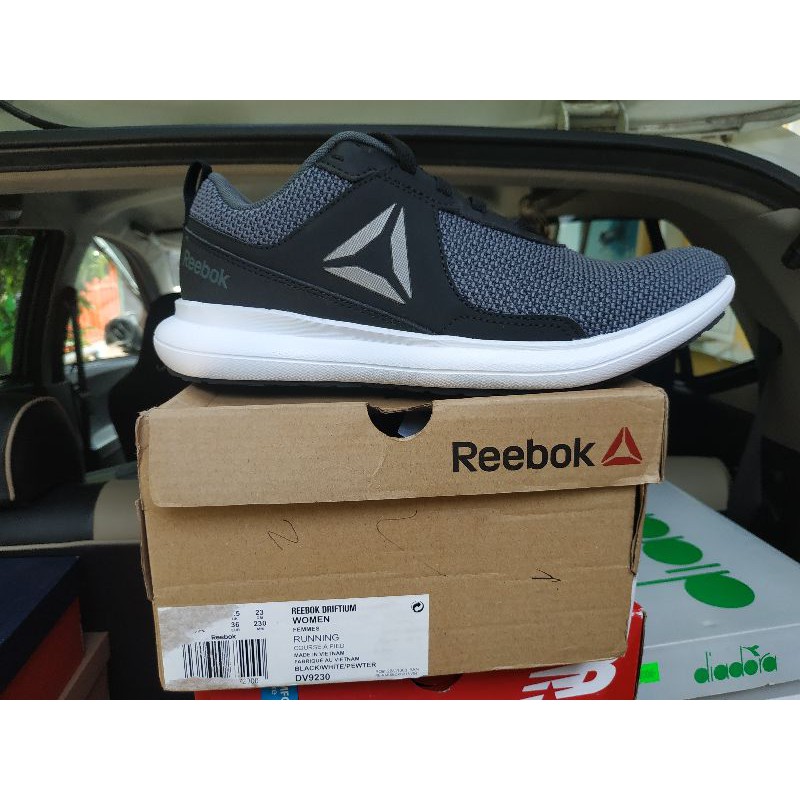 Reebok driftium women running